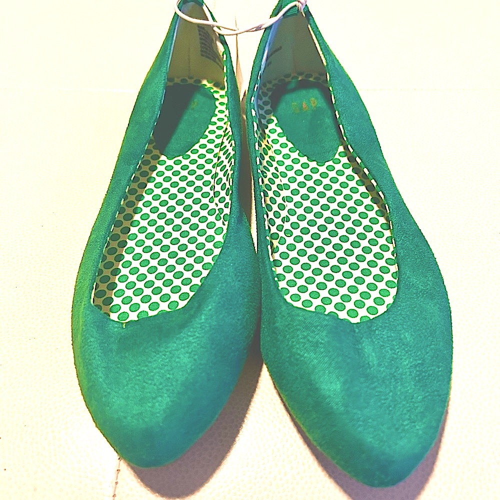 Gap Suede Flats with Rounded Toe 9 Green Preppy Casual Everyday St Patty’s